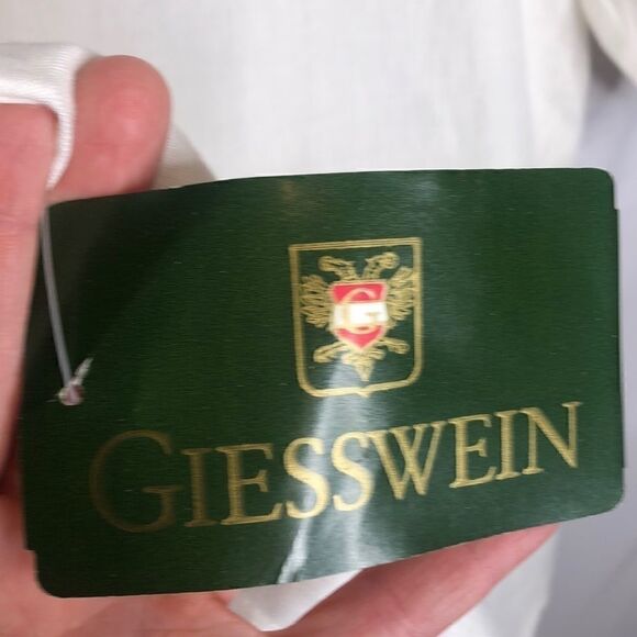 Vintage Giesswein 100% Linen Short Sleeve Top. - Picture 6 of 13